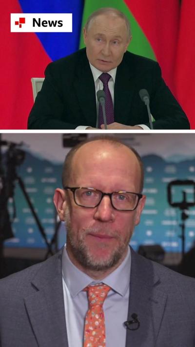 A composite image of Tom Batemen in a suit below an image of Putin's news conference