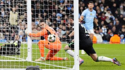 Feyenoord score against Manchester City