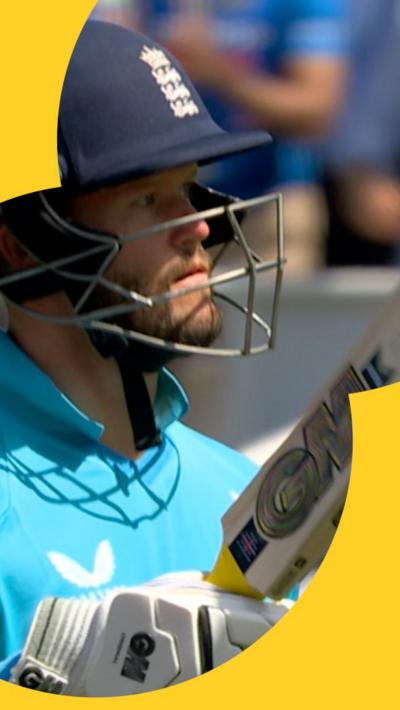 Ben Duckett leaving the pitch after getting out