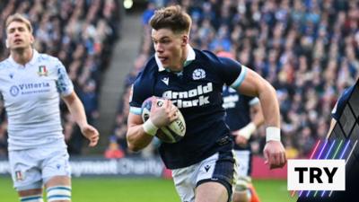 Huw Jones scores a try