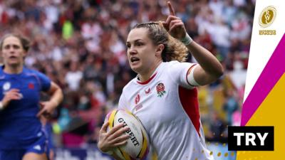 Ellie Kildunne celebrating