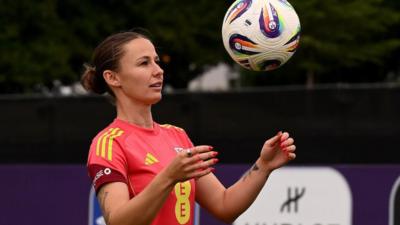 Hannah Cain during Wales training