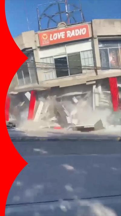 A collapsing restaurant