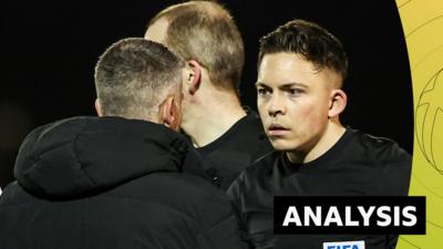 St Mirren manager Stephen Robinson complains to the referee