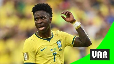 Vinicius Junior not happy with the refs destitution 