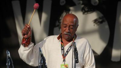 Mulatu Astatke performing