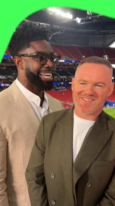 Micah Richards and Wayne Rooney