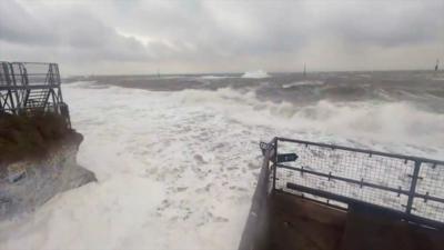Waves at Sea Palling