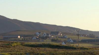 Taighean anns an Eilean Sgitheanach
