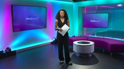 nina presenting