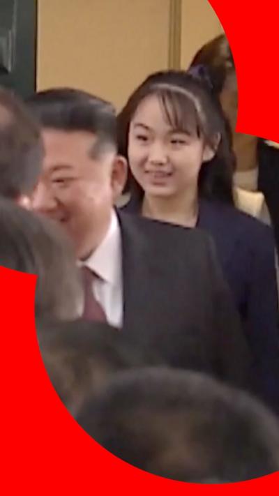 Kim Ju Ae stood behind Kim Jong Un