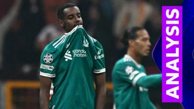 Alaexander Isak and Virgil van Dijk of Liverpool