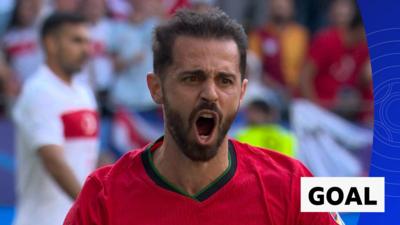 Bernardo Silva celebrating