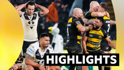 York's Paul McShane and David Nofoaluma celebrate victory over Hull FC