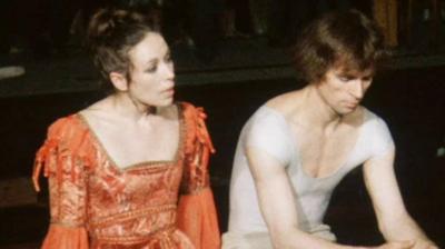 Patricia Ruanne and Rudolf Nureyev sit side by side