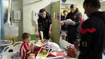 Sunderland footballers visit hospital children's ward