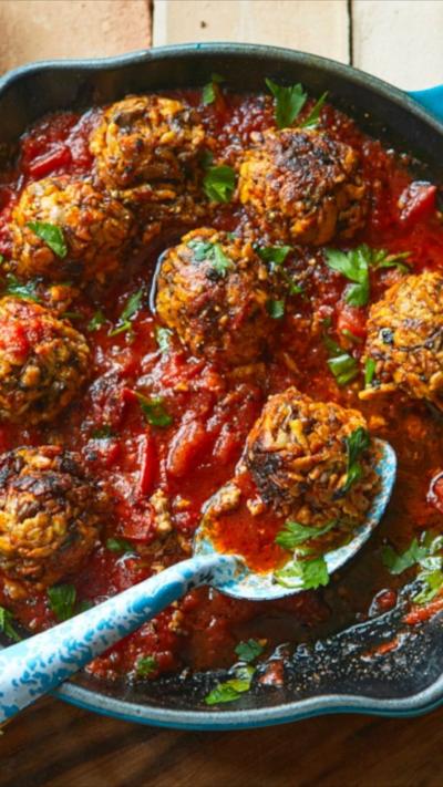pan of meatballs with tomato sauce