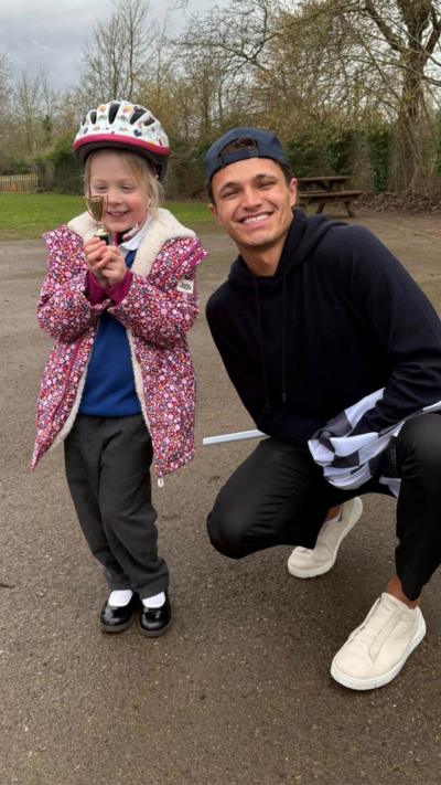 Lando and a school child