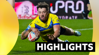 Matty Ashton scores for Warrington at St Helens