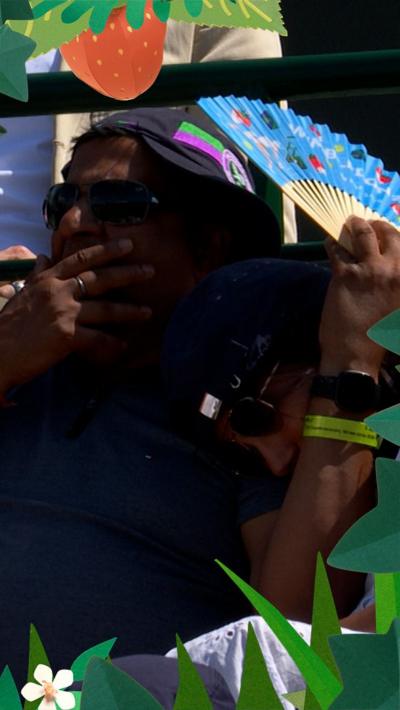 sleepy Wimbledon fans