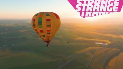 A hot air balloon