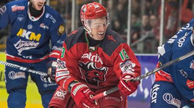 Brett Ferguson in action for Cardiff Devils 