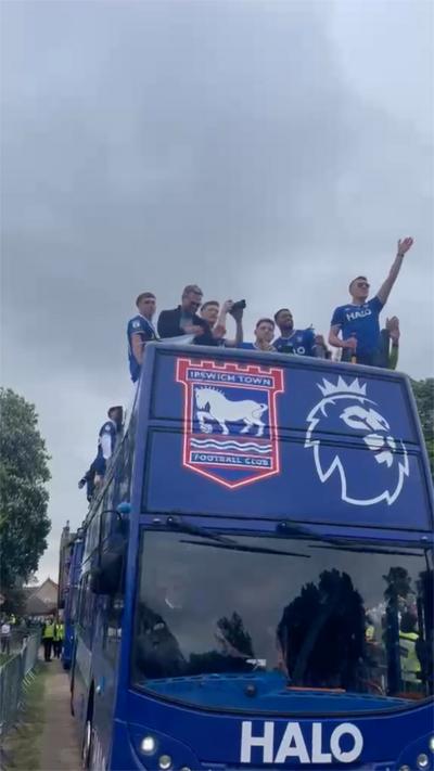 Open-top bus parade arrives at Christchurch Park, Ipswich