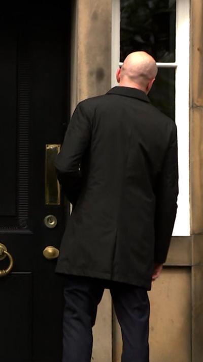 Stephen Flynn jokes as he can't get in to Bute House