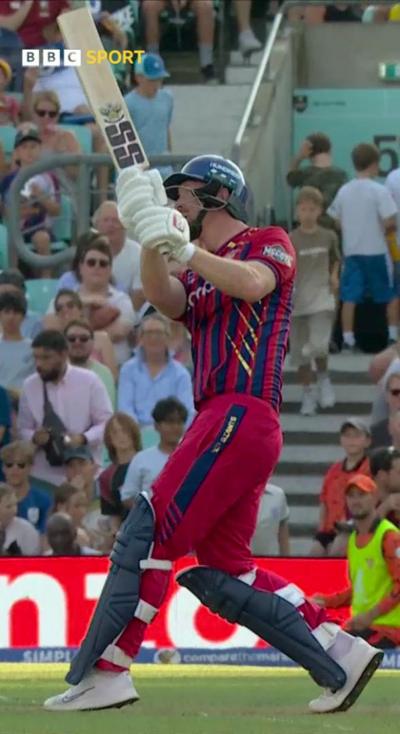 Heinrich Klaasen hitting a six