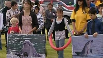 Funeral service for Moko, the bottlenose dolphin