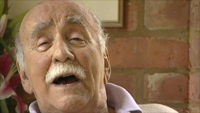 Warren Mitchell