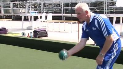 Bowler Willie Wood