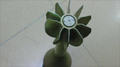 Cluster bomb