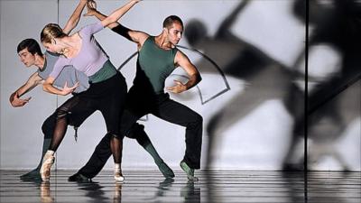 Dancers of the Ballet Royal de Flandres