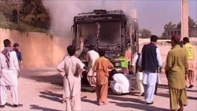 Bus attacked in Pakistan