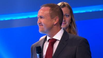 England cricket coach Andy Flower wins the BBC Sports Personality Coach of the Year award after masterminding the team's rise to the top of Test cricket