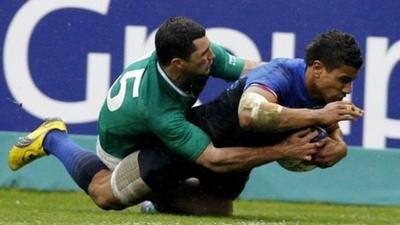 Wesley Fofana scores France's try against Ireland