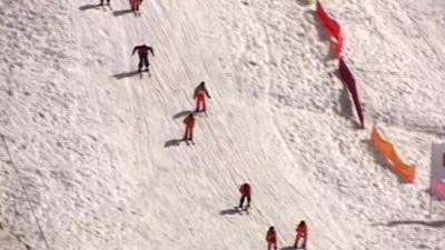 People skiing