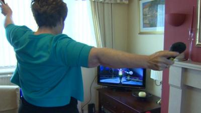 Stroke patient using game