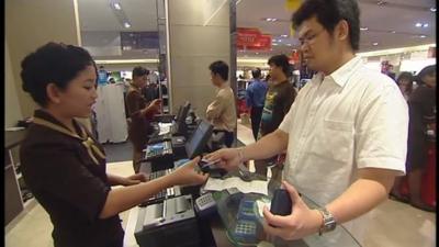 shoppers in Bangkok