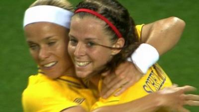 Lotta Schelin scores for Sweden