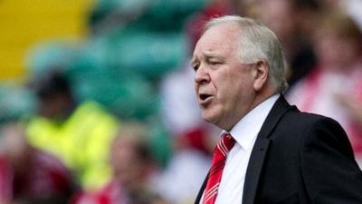 Aberdeen manager Craig Brown