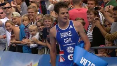 Jonny Brownlee wins in Stockholm