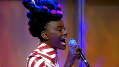 Shingai Shoniwa of the Noisettes