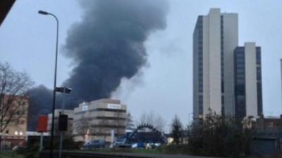 Plume of smoke in Vauxhall, London