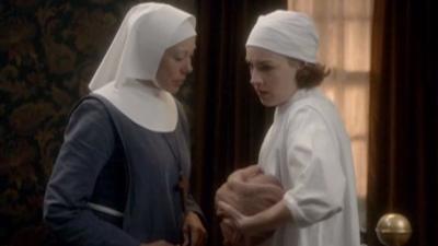 Jenny Agutter and Jessica Raine in Call the Midwife