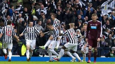 Highlights - St Mirren 3-2 Hearts