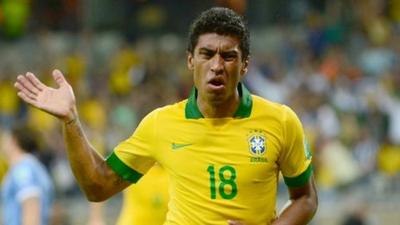 Paulinho celebrates