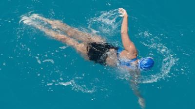 Diana Nyad swims towards the completion of her trek