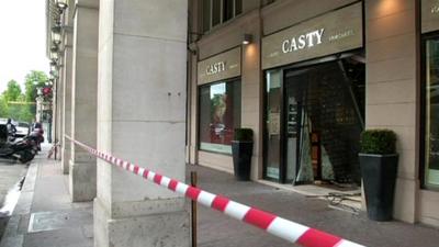 A jewellery shop in Paris that was targeted by thieves